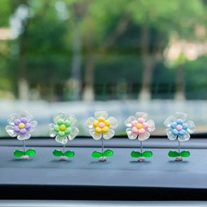 Adornos florales en el coche