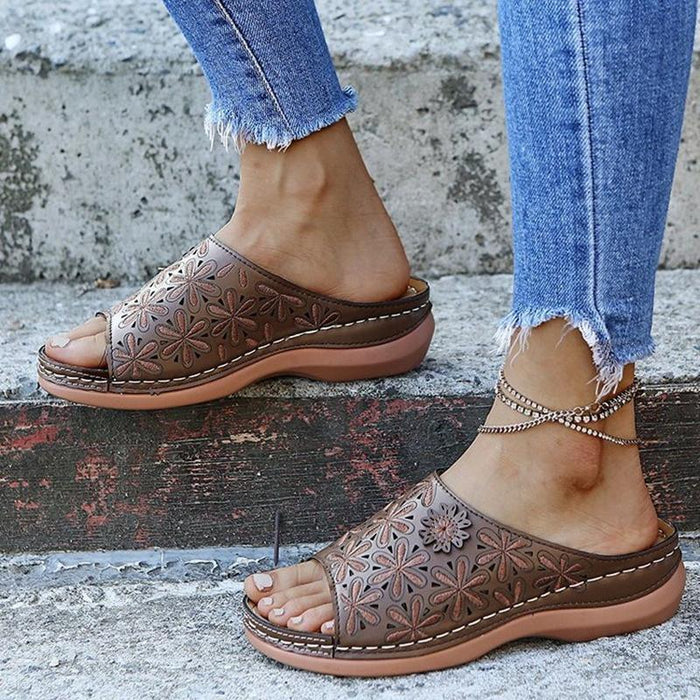 Zapatos planos huecos