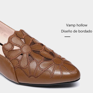 Zapatos de punta hueca para mujer