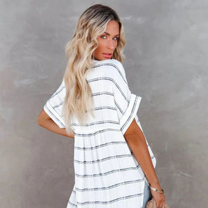 Camiseta de verano transpirable y cómoda con cuello de pico