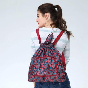 Mochila Multifuncional con Cordón