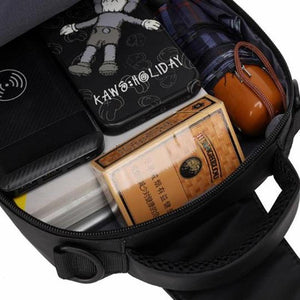 Bolso bandolera con puerto de carga USB