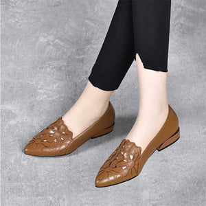 Zapatos de punta hueca para mujer
