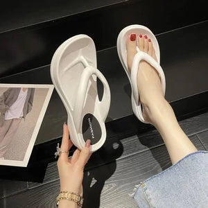 Chanclas de cuña de fondo grueso