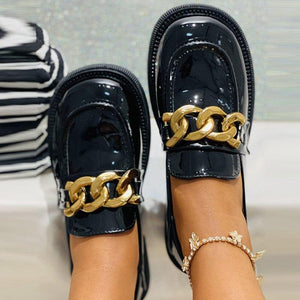 Zapatos de punta redonda negros para mujer