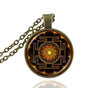 COLLAR SRI YANTRA